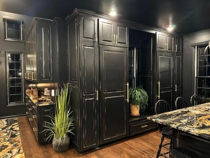 Distressed Black