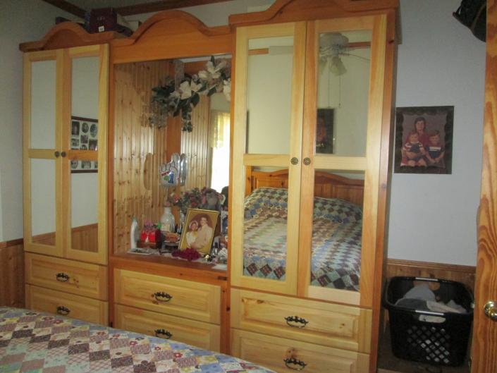 Beadroom Armoire